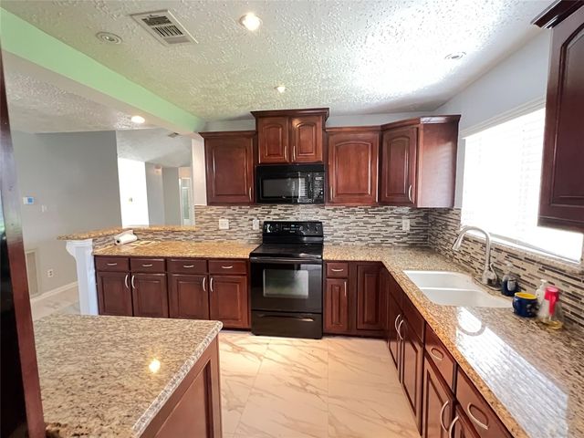 13411 Natasha Lane, Houston, TX 77015
