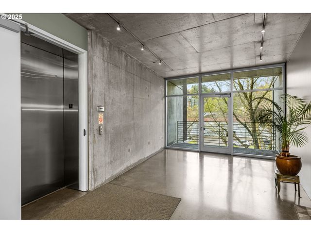 1234 Sw 18TH Ave 305, Portland, OR 97205