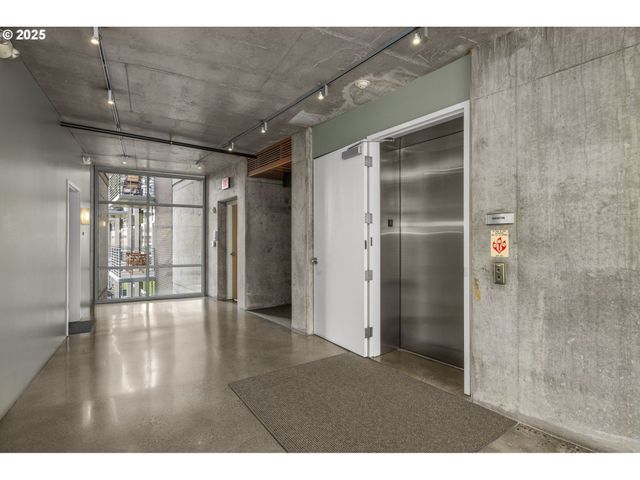 1234 Sw 18TH Ave 305, Portland, OR 97205