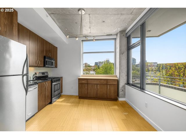 1234 Sw 18TH Ave 305, Portland, OR 97205