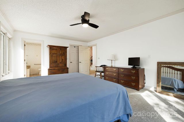 25 Westridge Court, Hendersonville, NC 28791
