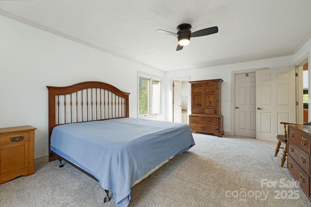 25 Westridge Court, Hendersonville, NC 28791