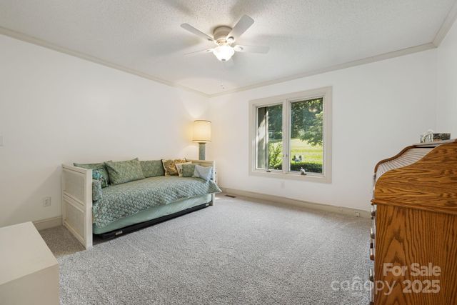 25 Westridge Court, Hendersonville, NC 28791