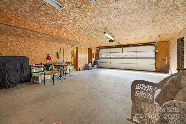 25 Westridge Court, Hendersonville, NC 28791