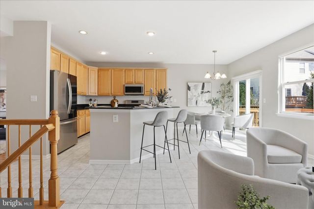 12409 CASBEER DR, Fairfax, VA 22033