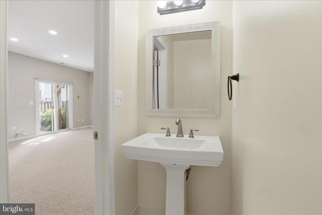 12409 CASBEER DR, Fairfax, VA 22033