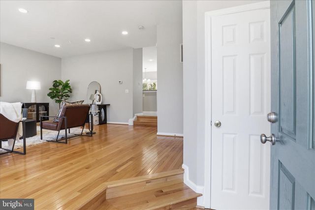 12409 CASBEER DR, Fairfax, VA 22033