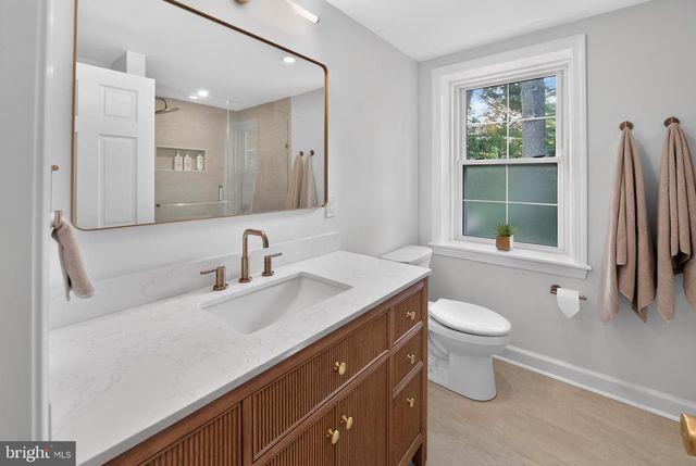 100 E ROSE VALLEY RD, Wallingford, PA 19086