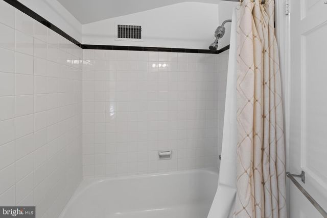 100 E ROSE VALLEY RD, Wallingford, PA 19086