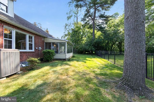 100 E ROSE VALLEY RD, Wallingford, PA 19086