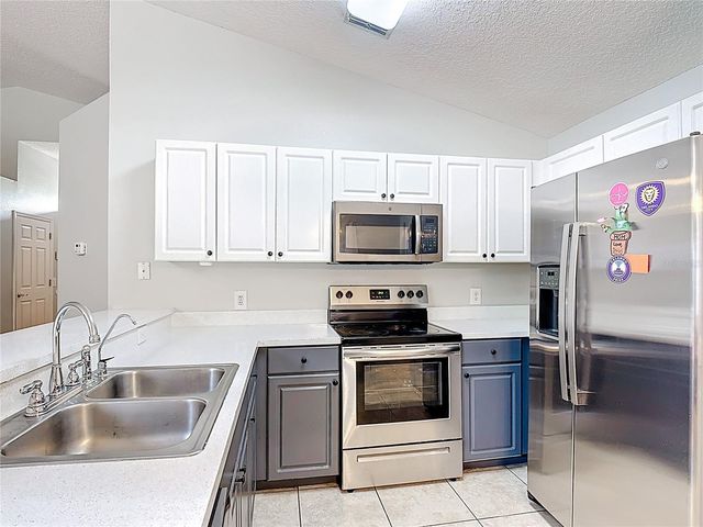 4611 CUMBRIAN LAKES DRIVE, Kissimmee, FL 34746