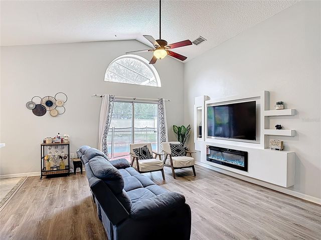 4611 CUMBRIAN LAKES DRIVE, Kissimmee, FL 34746