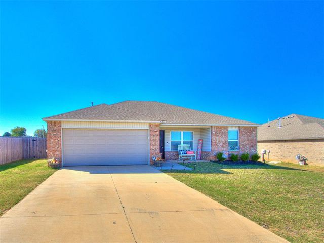 4353 Winding Brook, Harrah, OK 73045