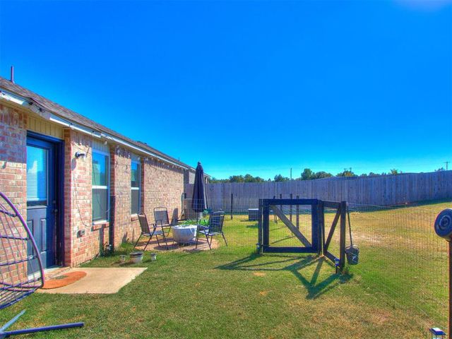 4353 Winding Brook, Harrah, OK 73045