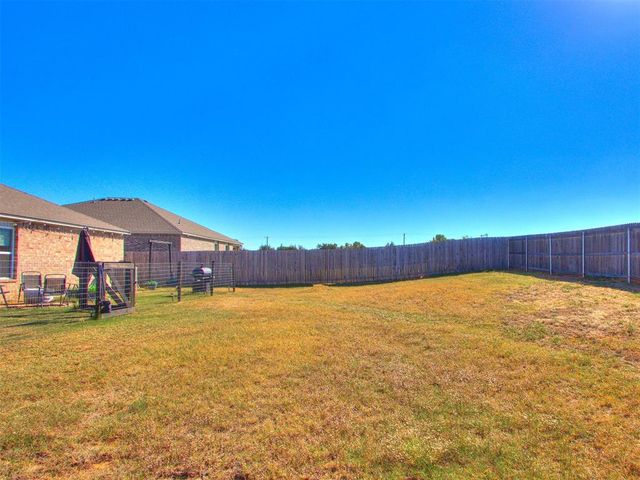 4353 Winding Brook, Harrah, OK 73045