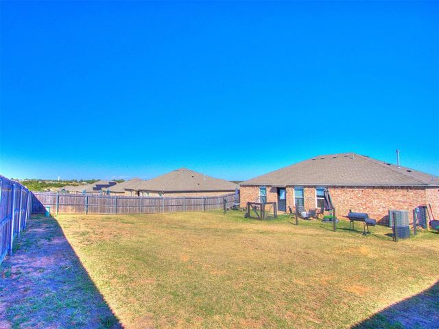 4353 Winding Brook, Harrah, OK 73045