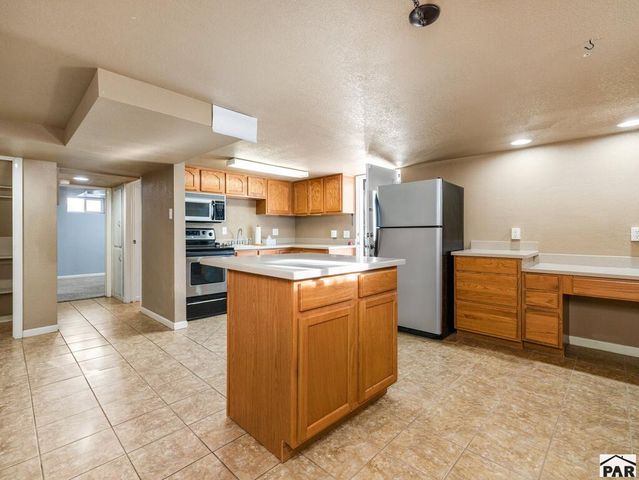 621 W Routt Ave, Pueblo, CO 81004