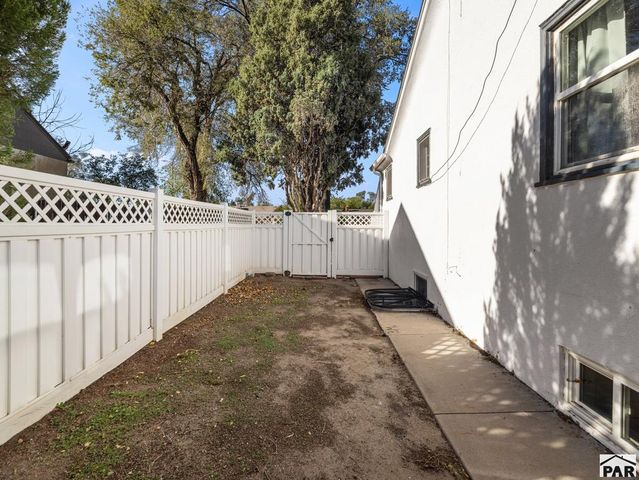 621 W Routt Ave, Pueblo, CO 81004