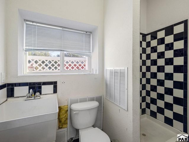 621 W Routt Ave, Pueblo, CO 81004