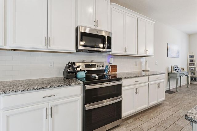 5864 ALENLON WAY, Mount Dora, FL 32757