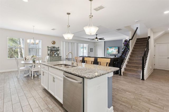 5864 ALENLON WAY, Mount Dora, FL 32757