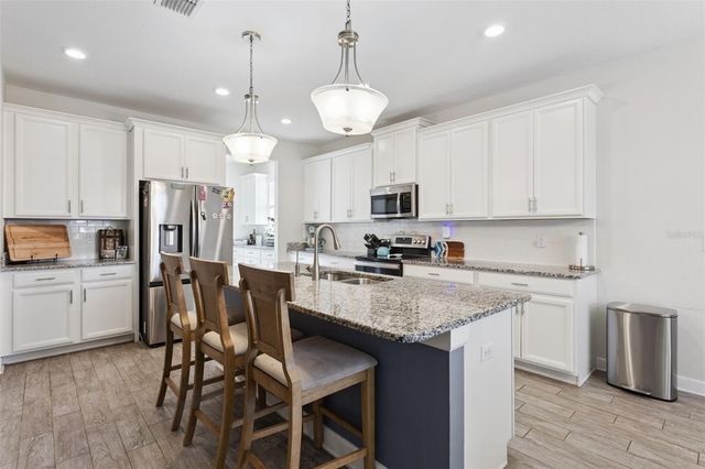 5864 ALENLON WAY, Mount Dora, FL 32757