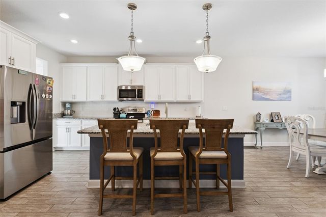 5864 ALENLON WAY, Mount Dora, FL 32757