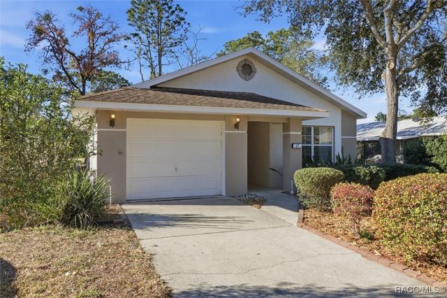 47 Chinaberry Circle, Homosassa, FL 34446
