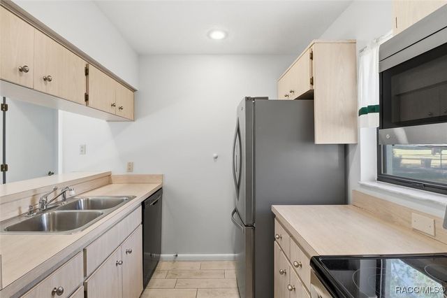 47 Chinaberry Circle, Homosassa, FL 34446