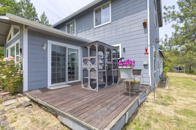 410 Schieffelin Gulch Road, Gold Hill, OR 97525