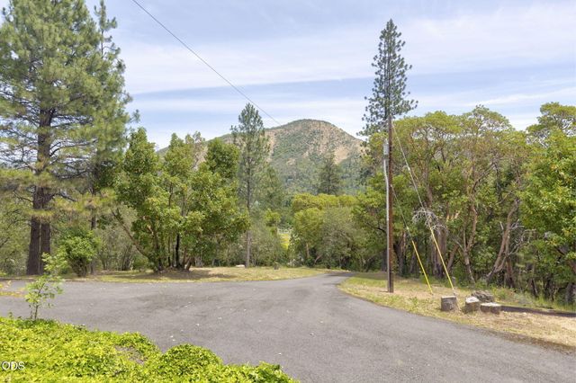 410 Schieffelin Gulch Road, Gold Hill, OR 97525