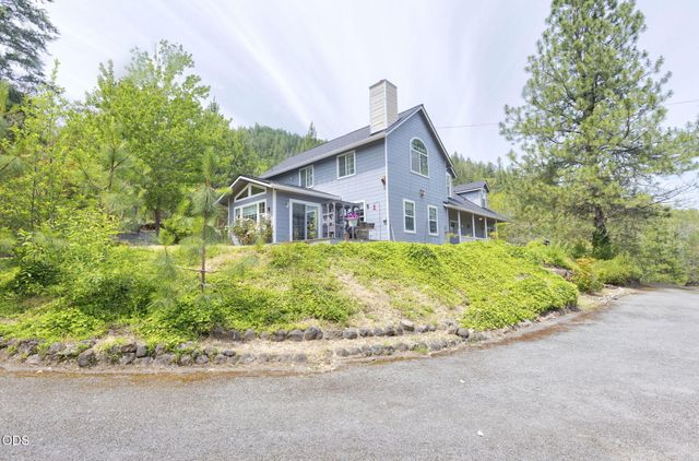 410 Schieffelin Gulch Road, Gold Hill, OR 97525