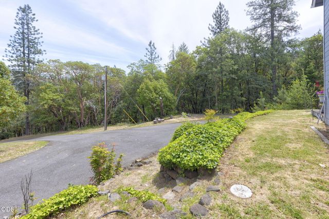 410 Schieffelin Gulch Road, Gold Hill, OR 97525