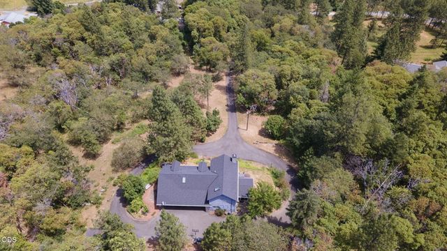 410 Schieffelin Gulch Road, Gold Hill, OR 97525