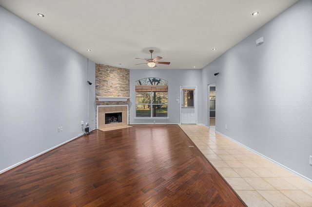 19727 Village Ridge Drive, Tomball, TX 77375