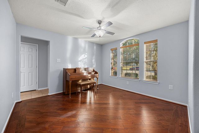 19727 Village Ridge Drive, Tomball, TX 77375