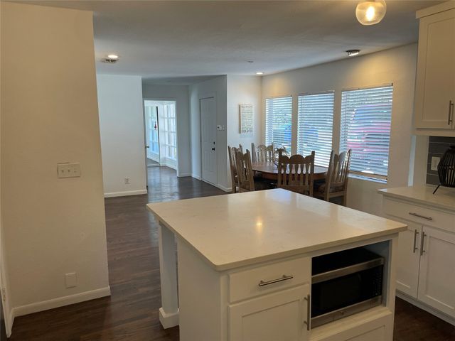 3563 South Drive, Fort Worth, TX 76109