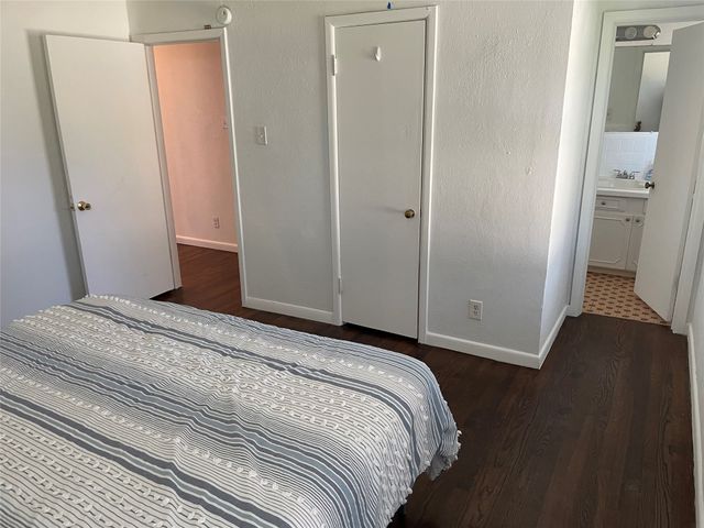 3563 South Drive, Fort Worth, TX 76109