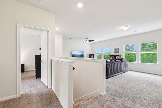 10033 Gertrudis LOOP, Austin, TX 78747