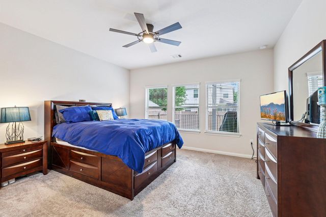 10033 Gertrudis LOOP, Austin, TX 78747