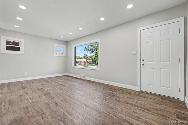 11419 Abington Avenue, Detroit, MI 48227