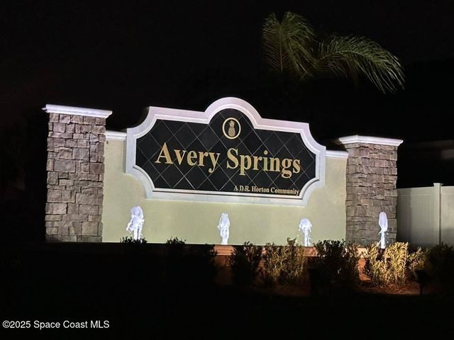 1677 Mineral Loop Drive NW, Palm Bay, FL 32907