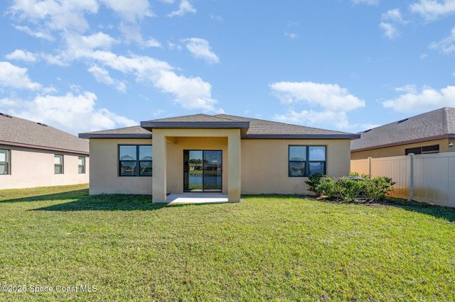 1677 Mineral Loop Drive NW, Palm Bay, FL 32907