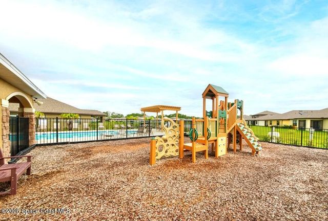 1677 Mineral Loop Drive NW, Palm Bay, FL 32907