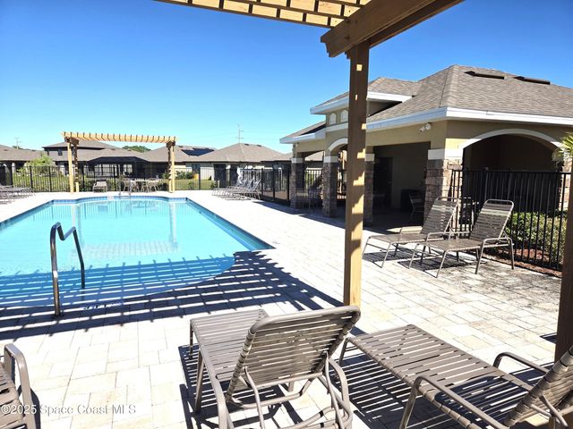 1677 Mineral Loop Drive NW, Palm Bay, FL 32907