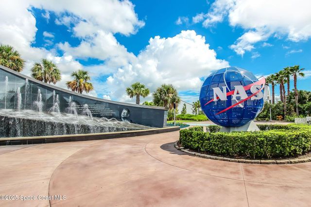 1677 Mineral Loop Drive NW, Palm Bay, FL 32907