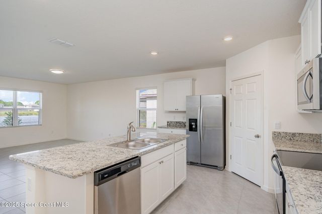 1677 Mineral Loop Drive NW, Palm Bay, FL 32907