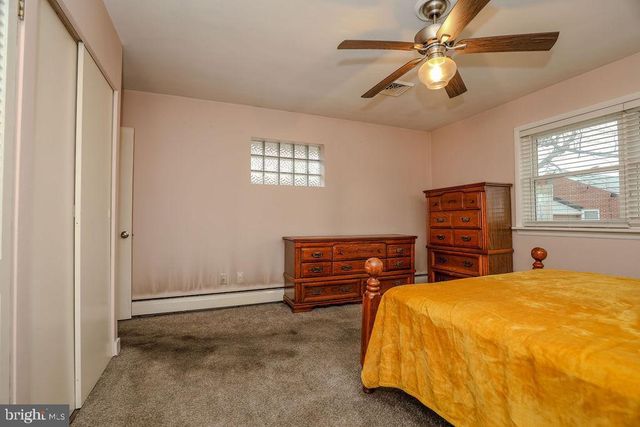 9 OAKMONT RD, Harrisburg, PA 17109