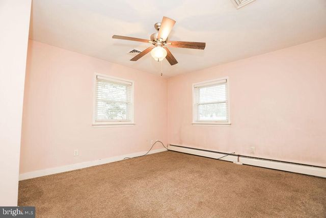 9 OAKMONT RD, Harrisburg, PA 17109