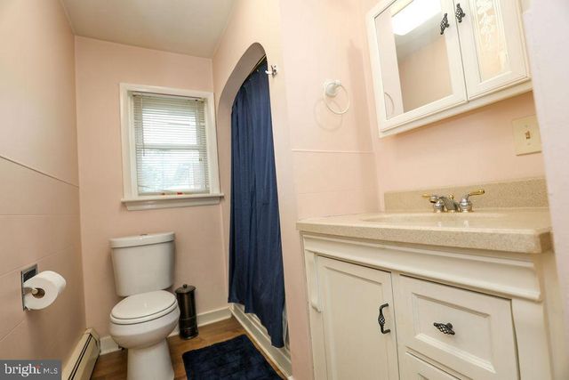 9 OAKMONT RD, Harrisburg, PA 17109